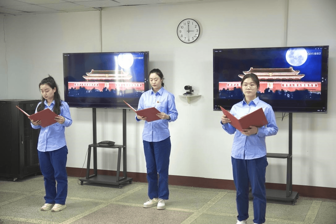 2023-11-21T08:12:01.png 2023-11-21T08:12:01.png