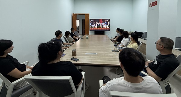 图片 1.jpg 图片 1.jpg