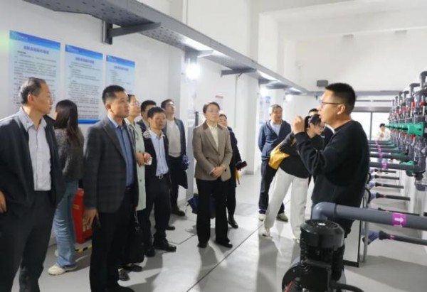 图片 1.jpg 图片 1.jpg