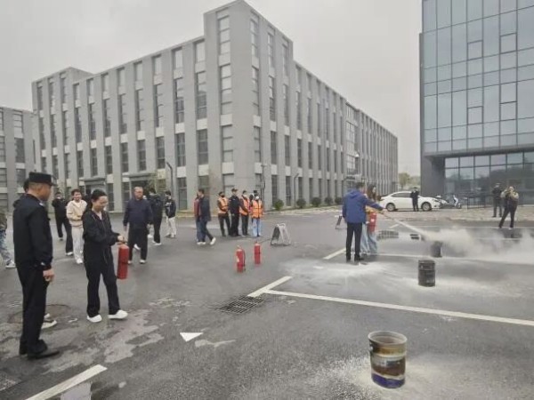 图片 4.jpg 图片 4.jpg