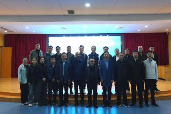 图片 4.jpg 图片 4.jpg