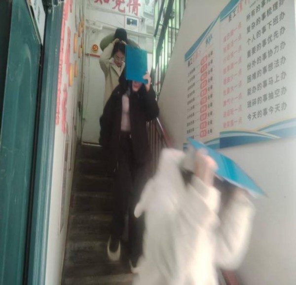 图片 1.jpg 图片 1.jpg