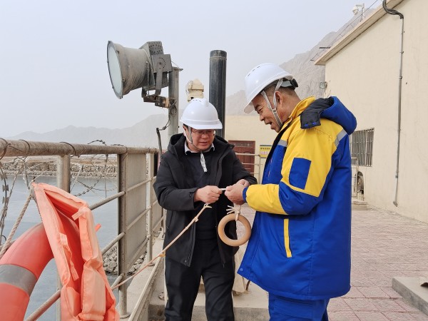 图片 1.jpg 图片 1.jpg