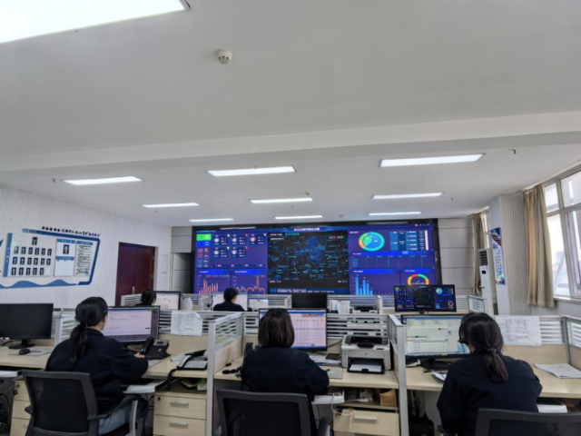多措并举 迎“峰”而上--长江水务 全力筑牢夏季供水“安全线”300.png 多措并举 迎“峰”而上--长江水务 全力筑牢夏季供水“安全线”300.png