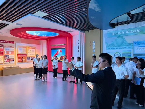 图片 2.jpg 图片 2.jpg