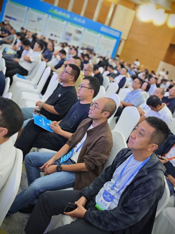 图片 4.jpg 图片 4.jpg
