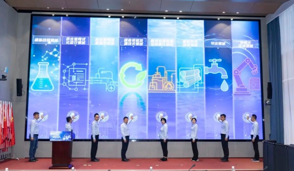 图片 1.jpg 图片 1.jpg